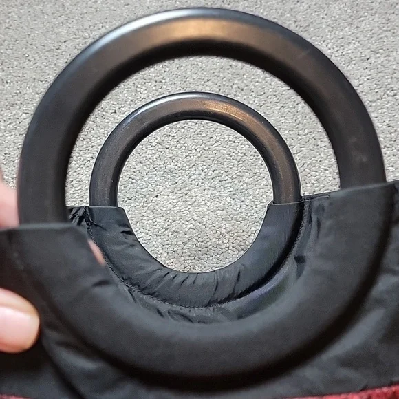 Rose applique handle bag - Picture 3 of 5